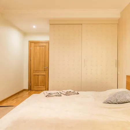 شقة Old Spacious 2 Bedroom ريغا