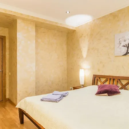 Old Spacious 2 Bedroom Apartment Riga